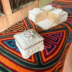 Set of 4 Vintage Ceramic Trinket Boxes 2" White Floral Lids Gold‎ Trim